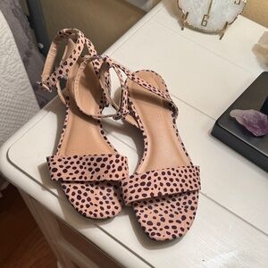 Cushionaire Memory Foam Black and Tan Polka Dot Sandals